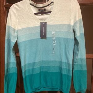 Tommy Hilfiger Light Green Sweater